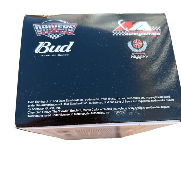 Dale Earnhardt Jr #8 Budweiser Stars & Stripes 2007 1:24 Scale CX878214JEJ - Picture 6 of 6